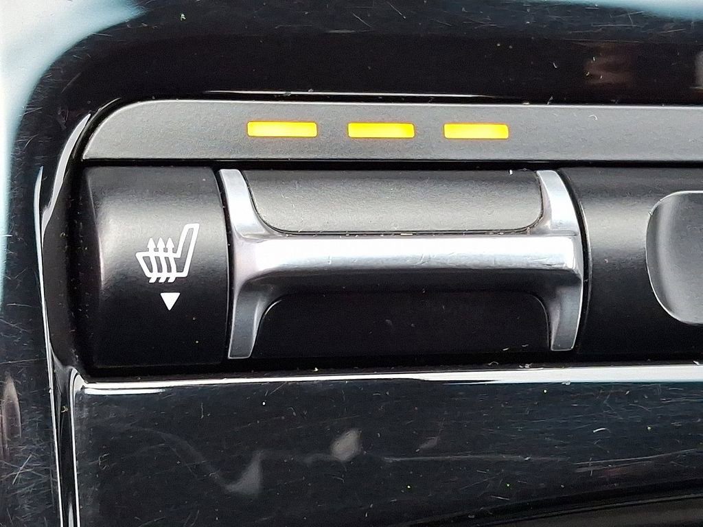 Used 2020 Kia Stinger GT-Line w/ Sun & Sound Package image 25