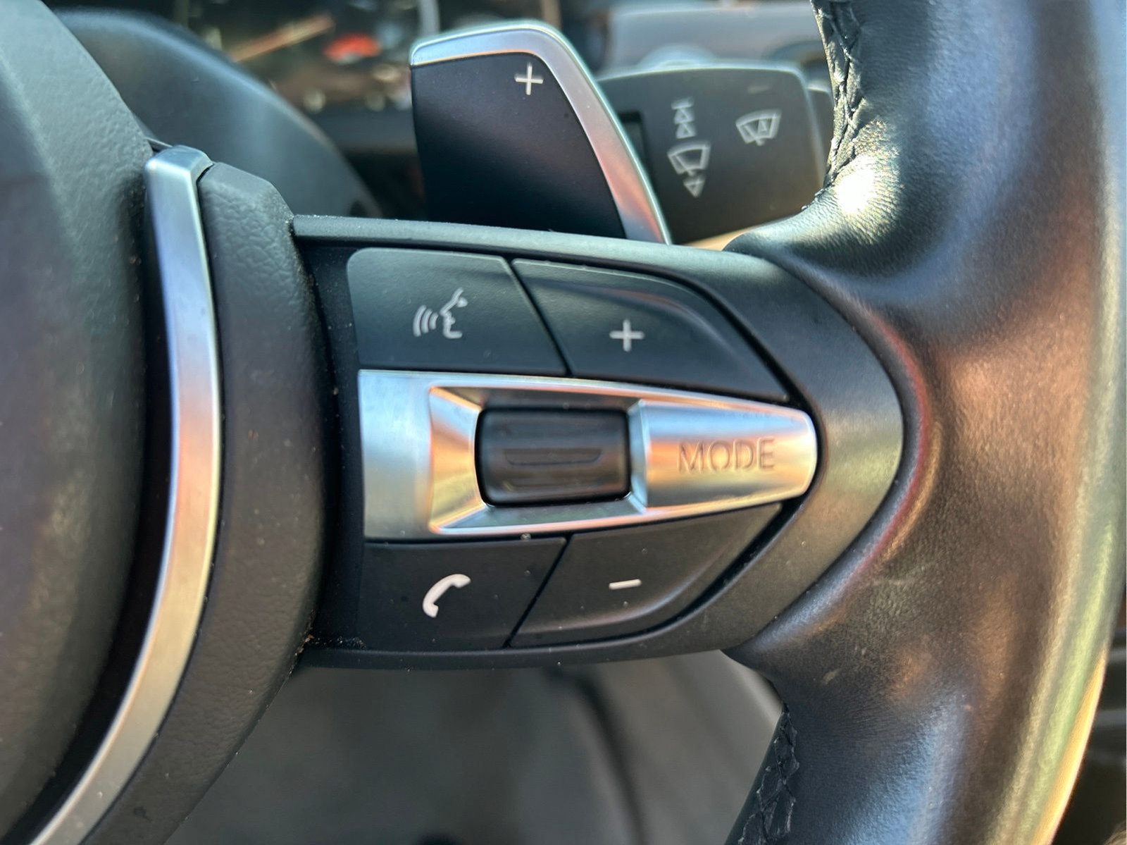 Used 2017 BMW 640i Convertible RWD image 16