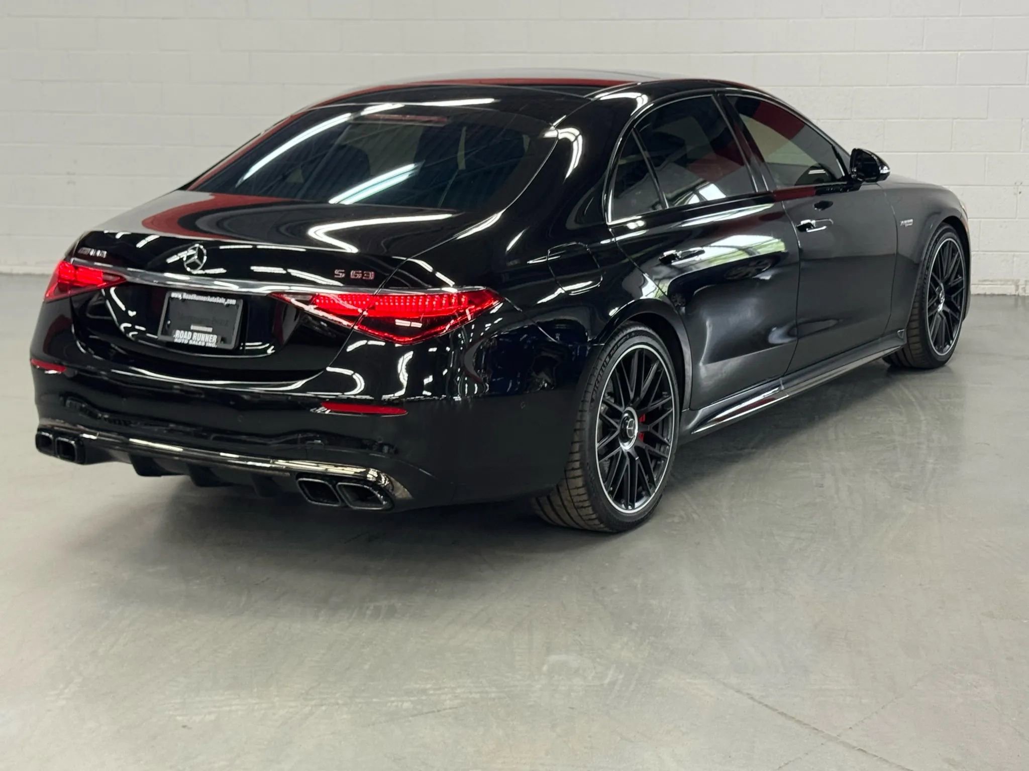 Used 2024 Mercedes-Benz S 63 AMG S image 18