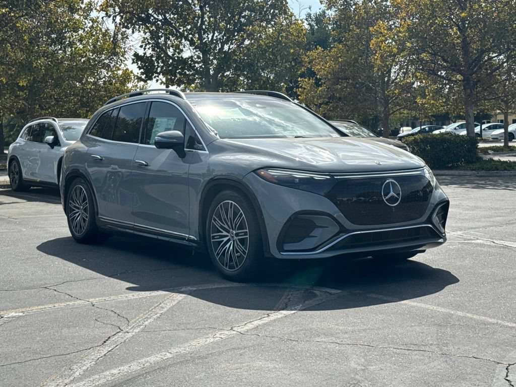 New 2026 Mercedes-Benz EQS 400 4MATIC SUV image 5