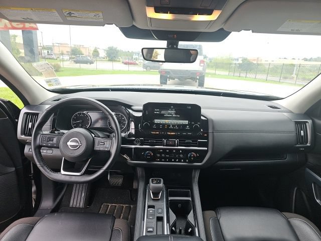 Used 2023 Nissan Pathfinder SL FWD image 28