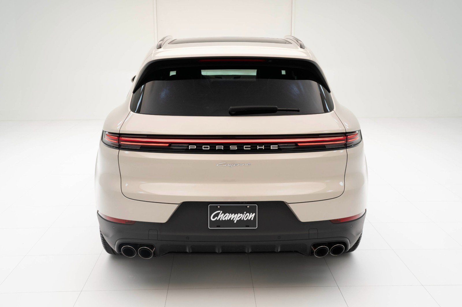 New 2025 Porsche Cayenne image 10