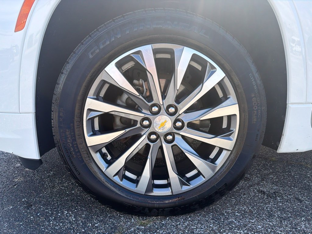Used 2023 Chevrolet Traverse Premier AWD/4WD image 12