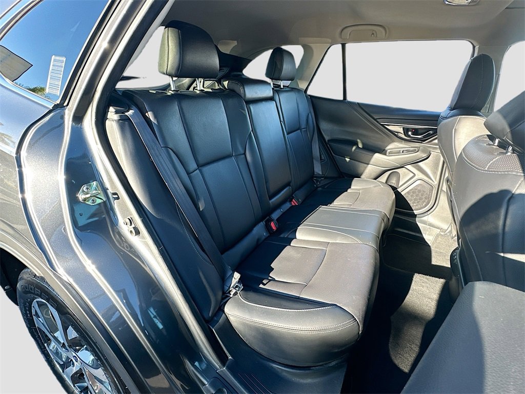 Used 2020 Subaru Outback Limited image 28