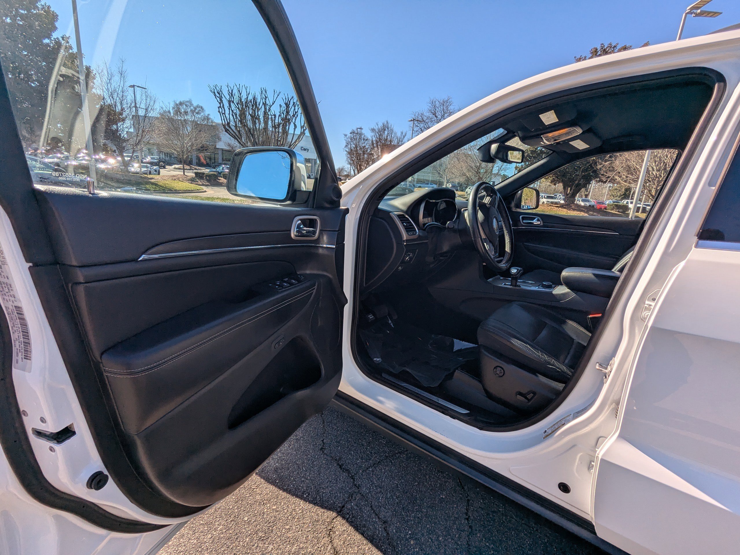 Used 2015 Jeep Grand Cherokee Limited image 8