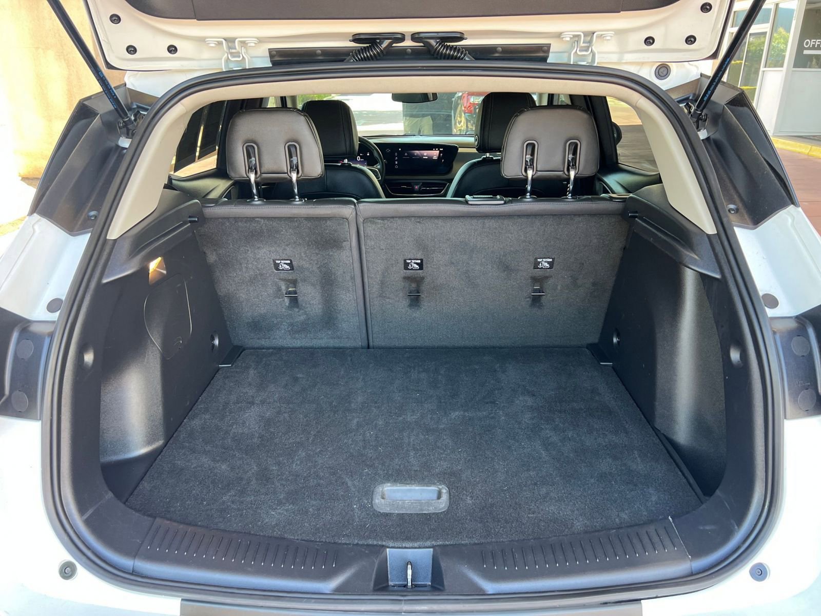 Used 2025 Buick Encore GX Preferred FWD image 29