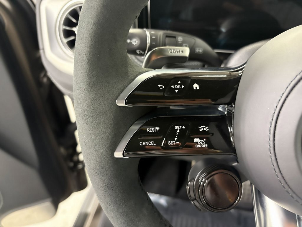 Used 2025 Mercedes-Benz G 63 AMG 4MATIC image 12