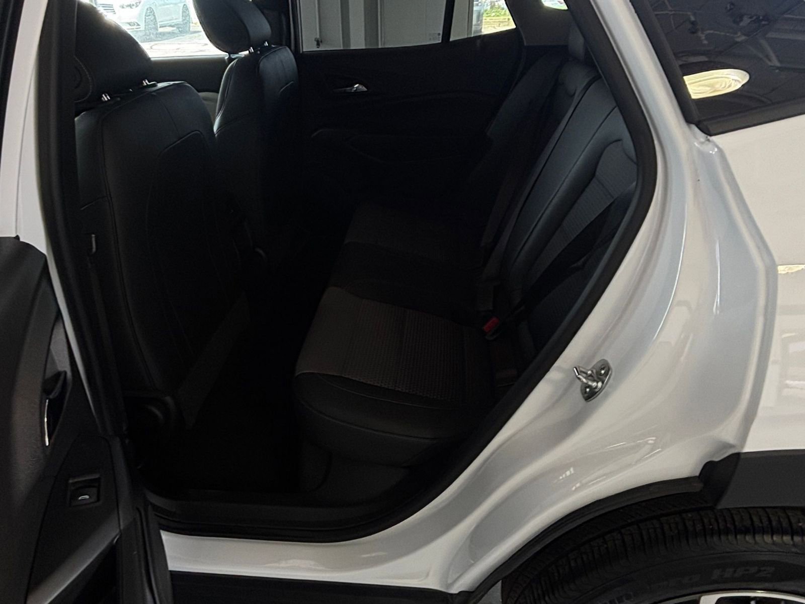 Used 2025 Chevrolet Trax LT image 26