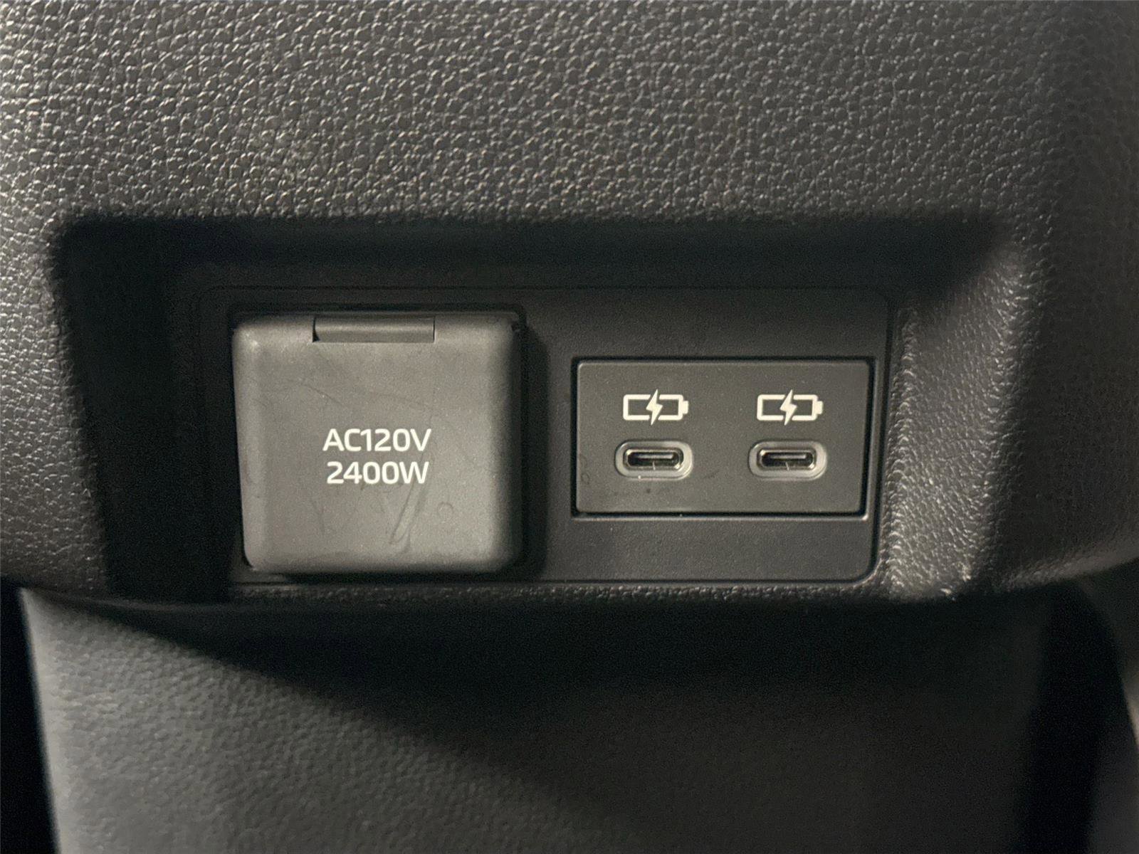 Certified 2025 Toyota Tacoma TRD Sport w/ TRD Sport Upgrade Package image 37