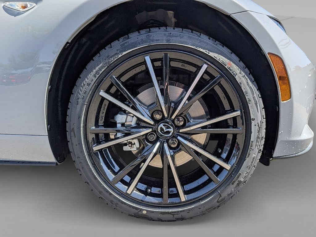 New 2026 MAZDA MX-5 Miata RF Grand Touring w/ Weather Package RWD image 18