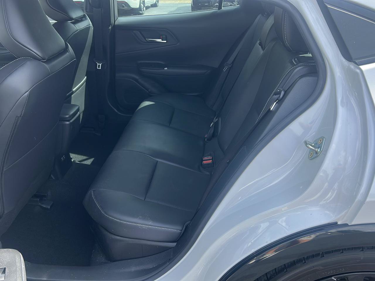Used 2025 Toyota Prius FWD image 11