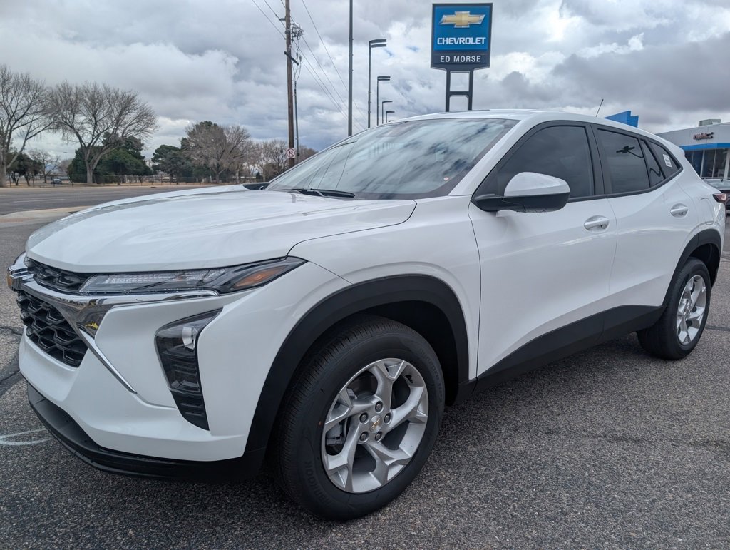 New 2026 Chevrolet Trax LS w/ LS Convenience Package