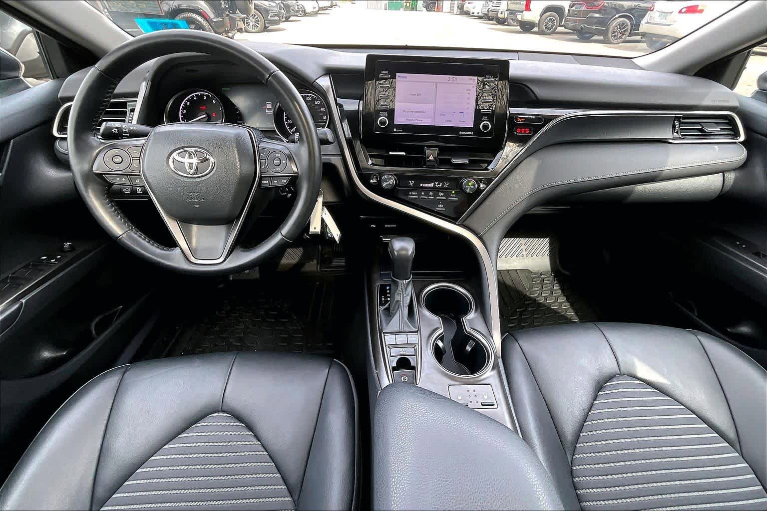 Certified 2023 Toyota Camry SE w/ Cold Weather Package AWD/4WD image 15