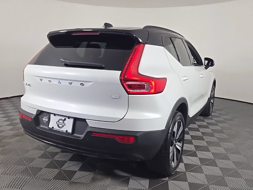 Certified 2023 Volvo XC40 Recharge Plus AWD/4WD image 11