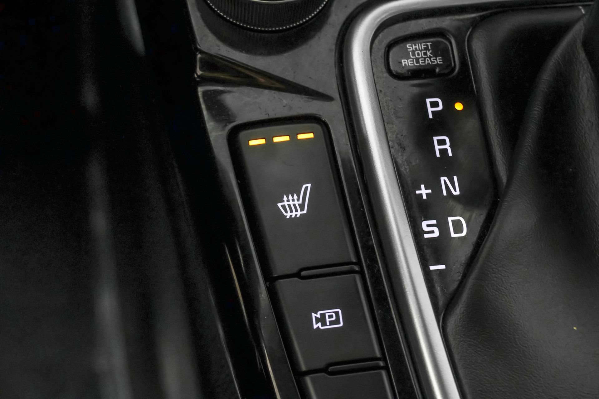 Used 2025 Kia Seltos EX image 11