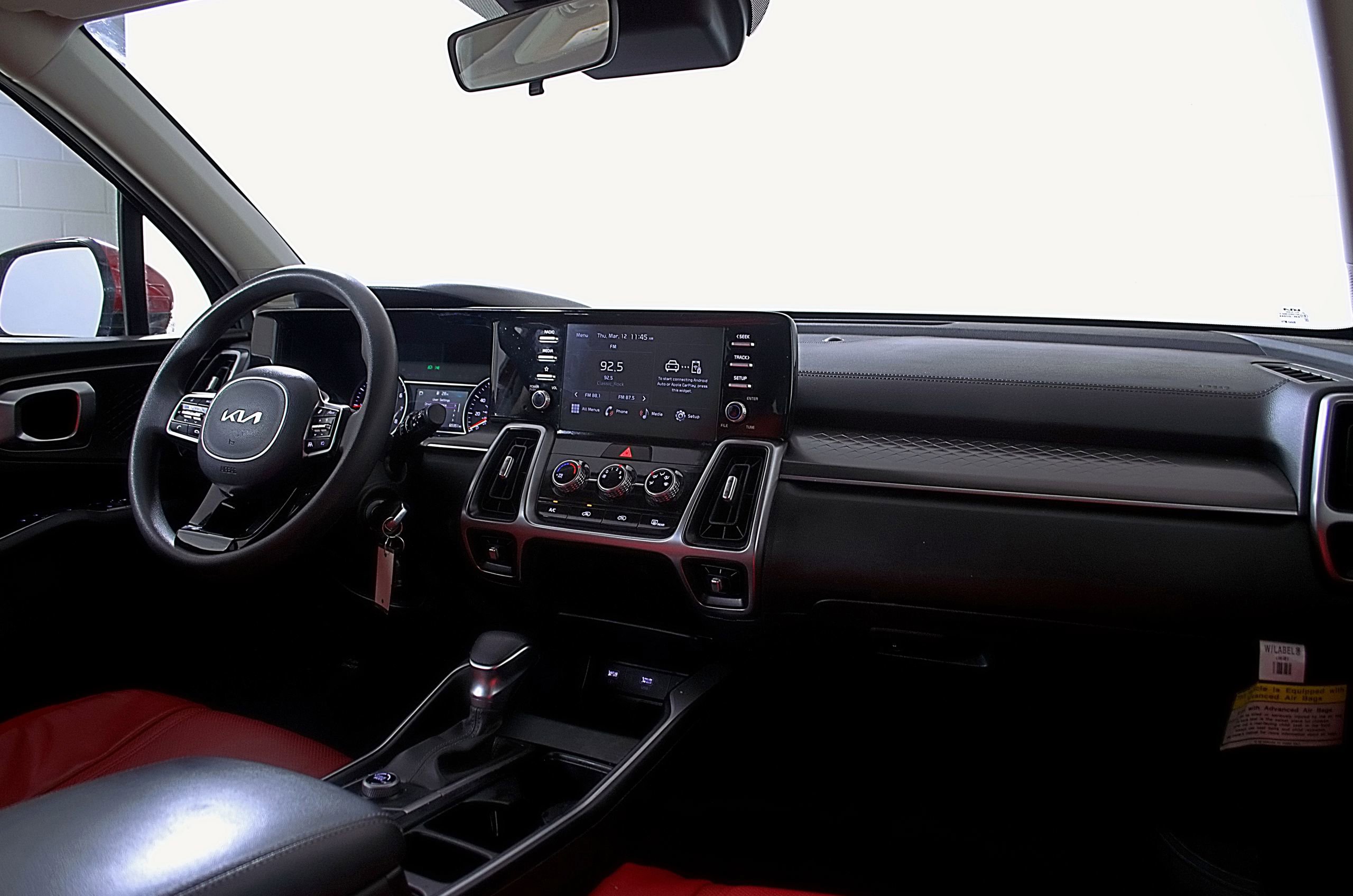 Used 2022 Kia Sorento LX image 14