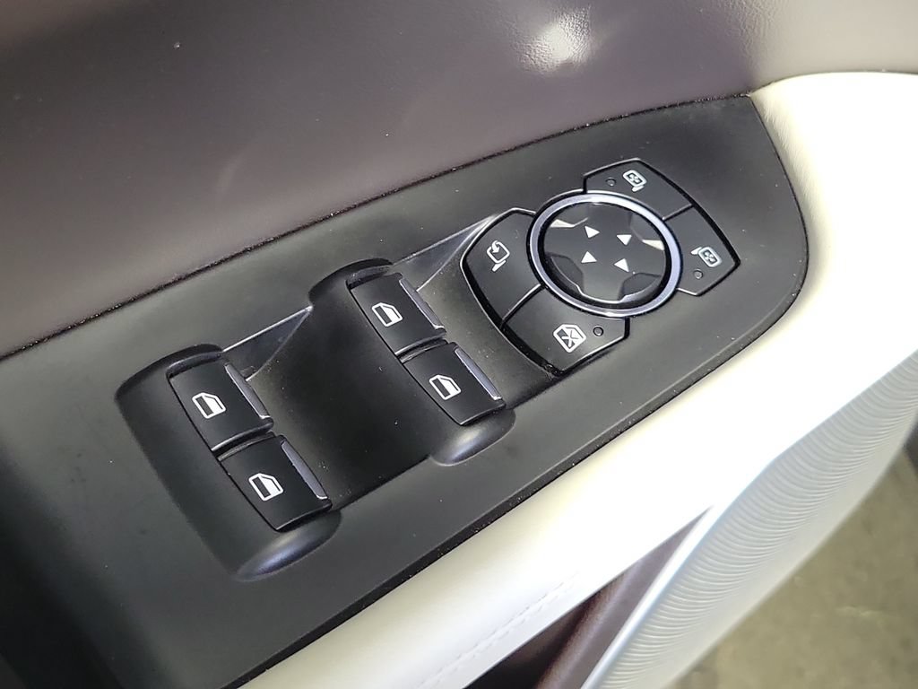 Used 2022 Lincoln Nautilus Black Label w/ Class II Trailer Tow Package AWD/4WD image 23