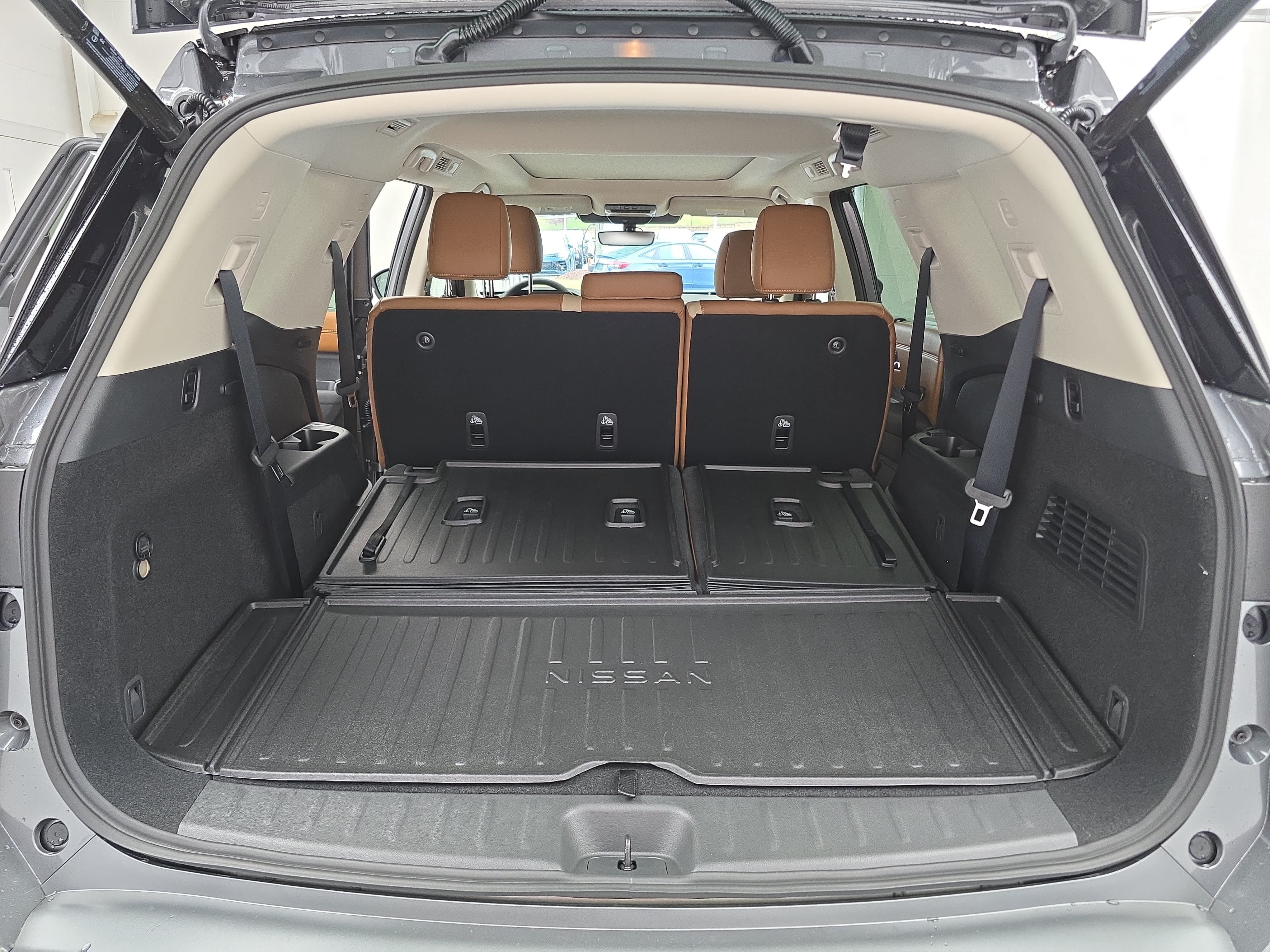 New 2026 Nissan Pathfinder Platinum AWD/4WD image 13