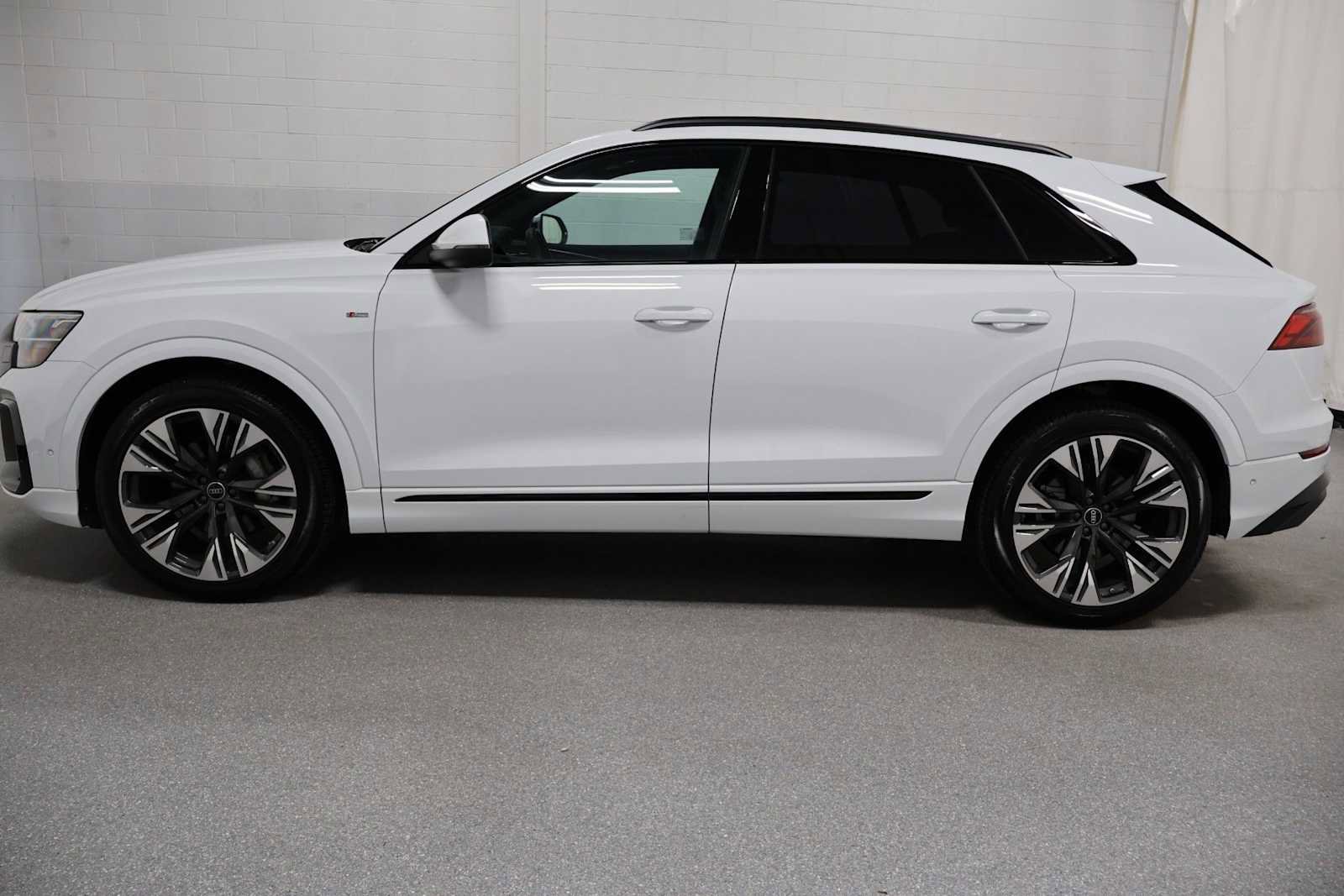 Certified 2025 Audi Q8 Premium Plus w/ Premium Plus Package AWD/4WD video 2