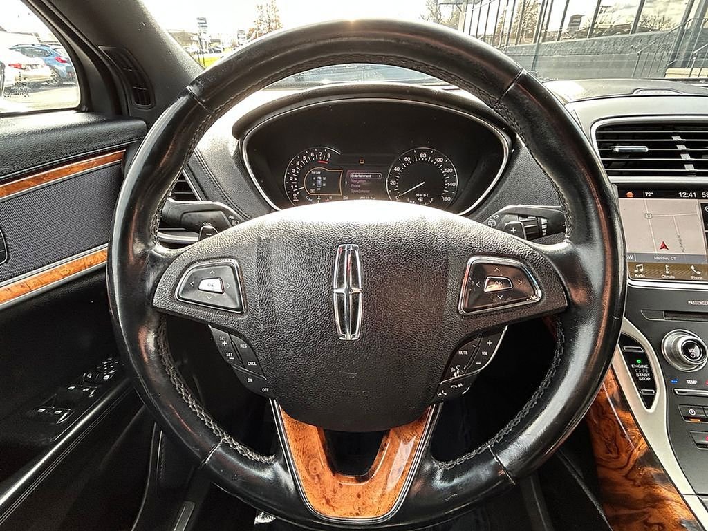 Used 2017 Lincoln MKX Select w/ Select Plus Package AWD/4WD image 21