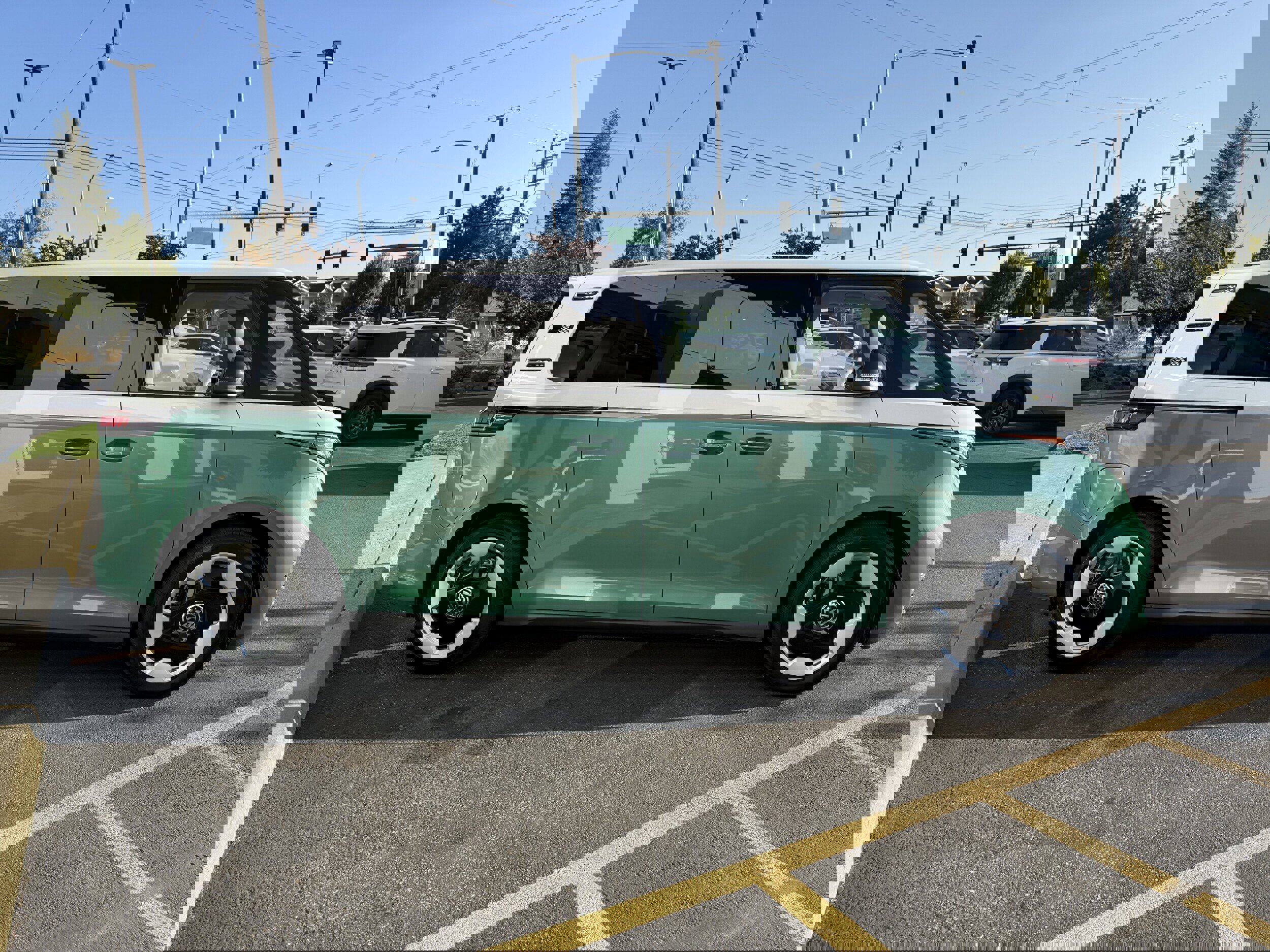 New 2025 Volkswagen ID. Buzz Pro S Plus image 4
