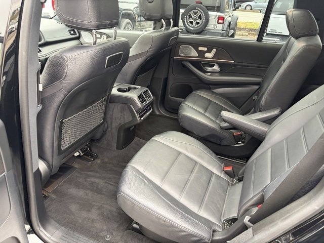 Used 2020 Mercedes-Benz GLS 450 4MATIC image 32