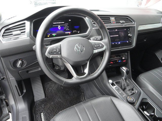 Used 2022 Volkswagen Tiguan SE AWD/4WD image 9