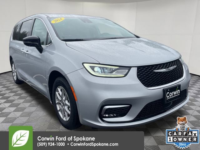 Used 2024 Chrysler Pacifica Touring-L