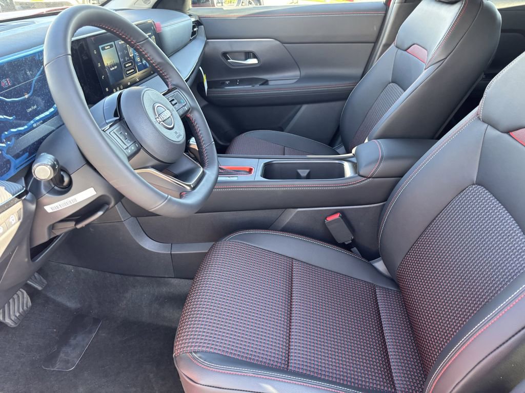 New 2026 Nissan Kicks SR image 14