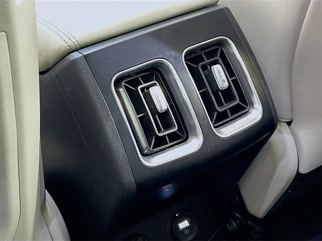Used 2023 Kia Sorento X-Line EX image 24