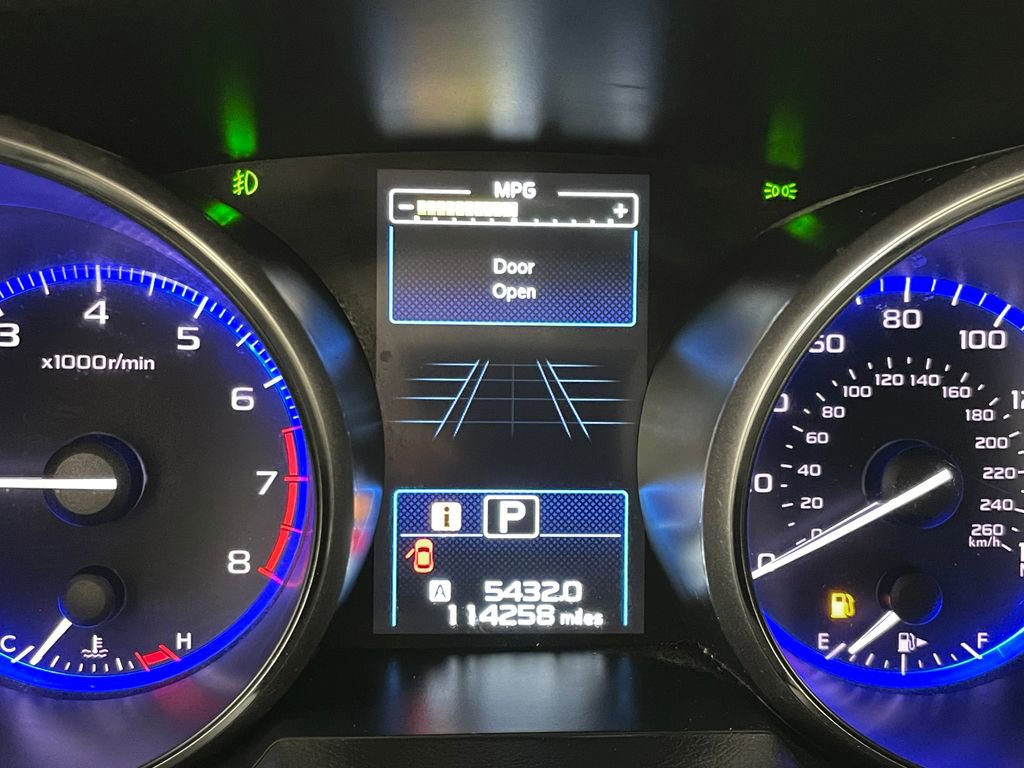 Used 2017 Subaru Outback 3.6R Touring w/ Popular Package #5A AWD/4WD image 33