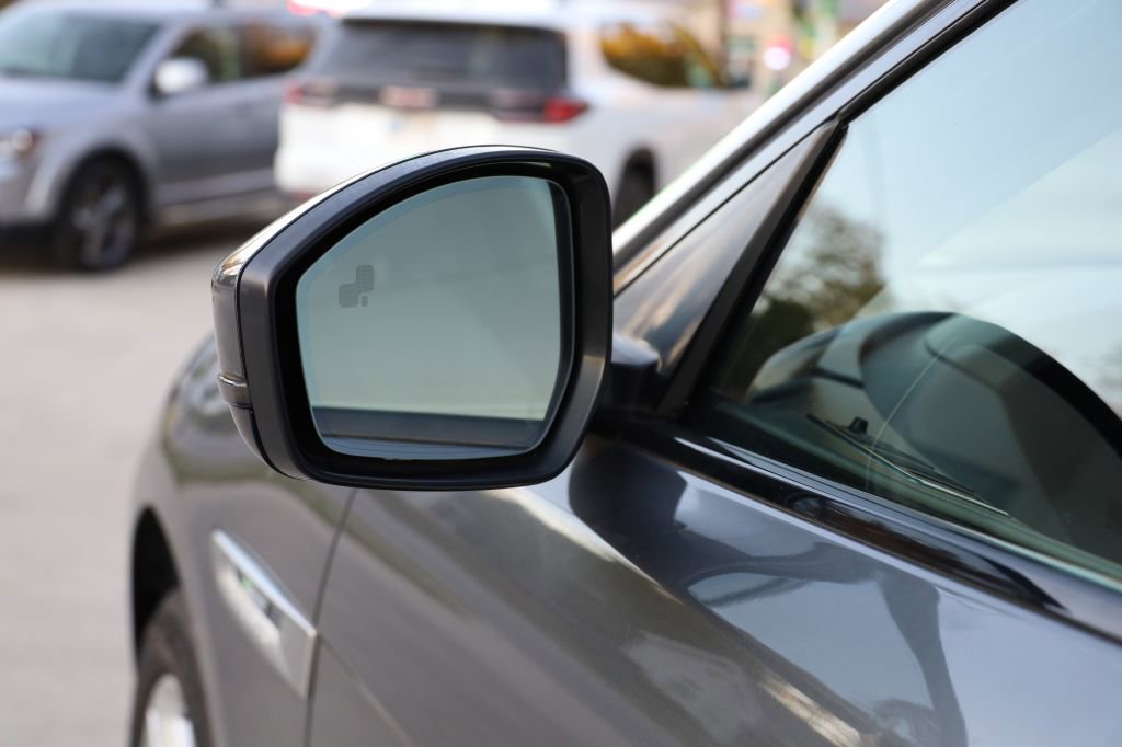 Used 2018 Jaguar F-PACE R-Sport AWD/4WD image 35