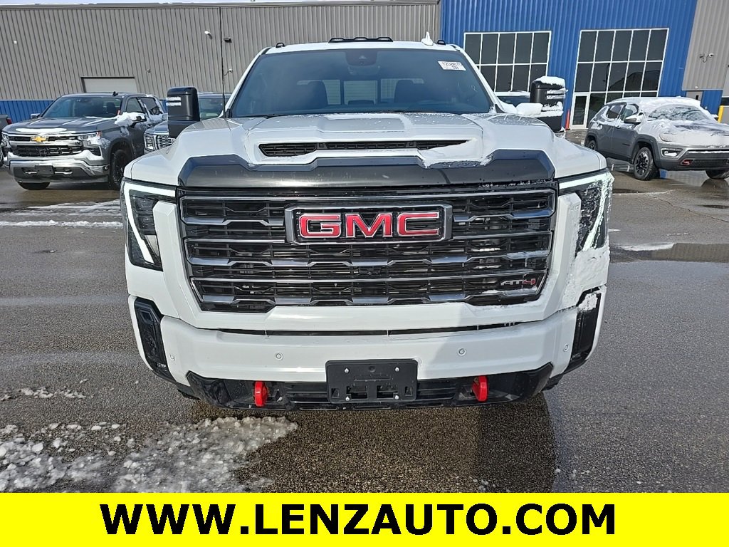 Used 2025 GMC Sierra 2500 AT4 w/ AT4 Premium Plus Package image 2