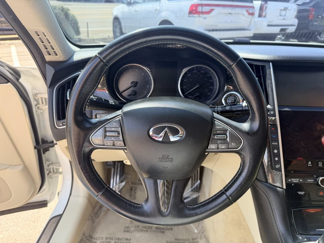 Used 2017 INFINITI Q50 Signature Edition w/ All Weather Package (L93) AWD/4WD image 16