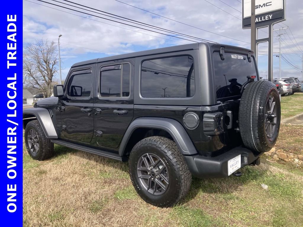 Used 2024 Jeep Wrangler Sport S image 6