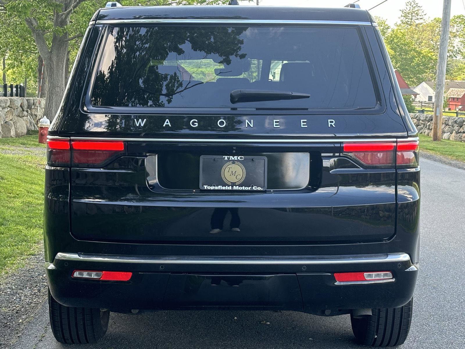 Used 2024 Jeep Wagoneer 4WD image 16