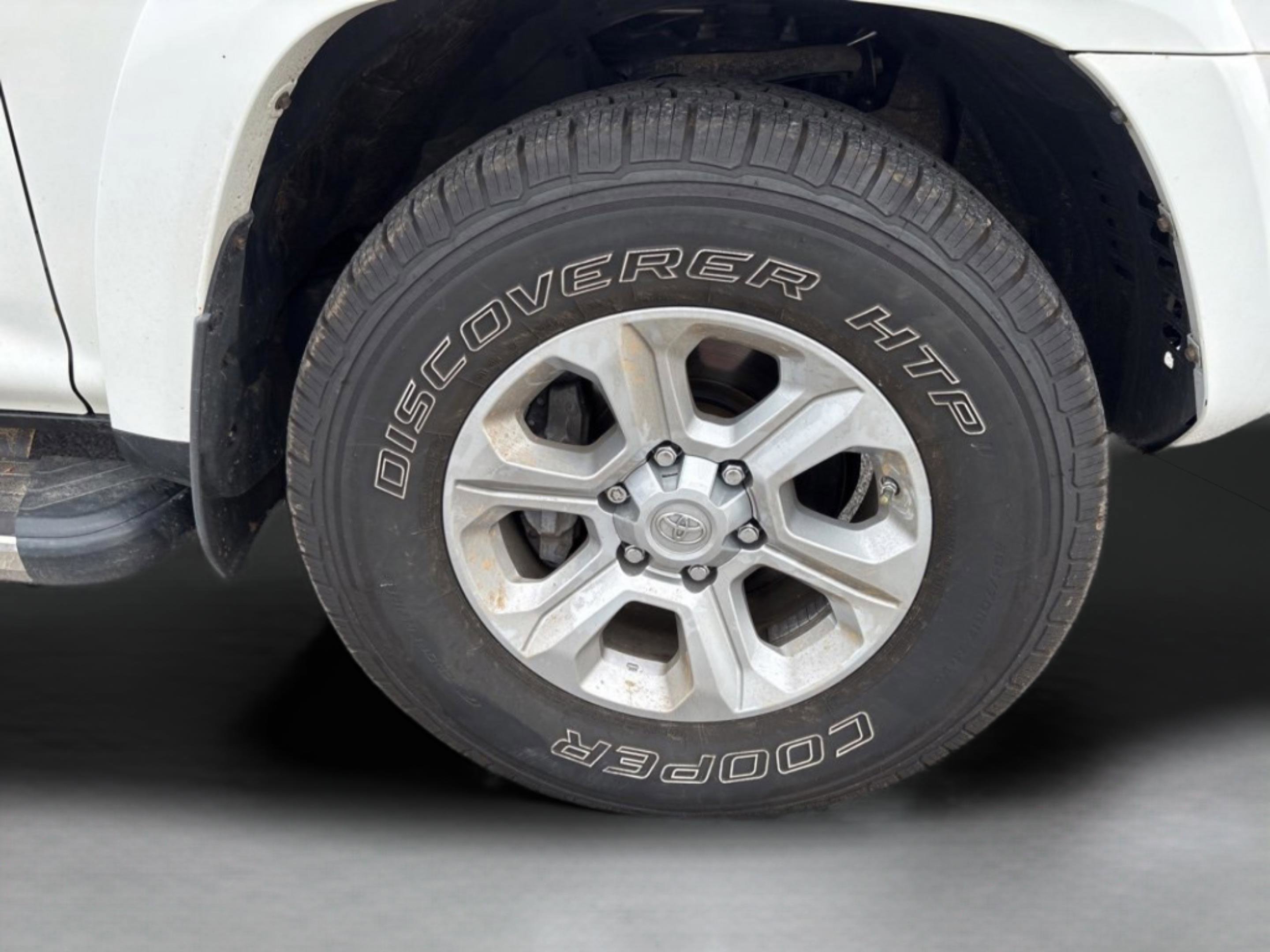 Used 2018 Toyota 4Runner SR5 image 42