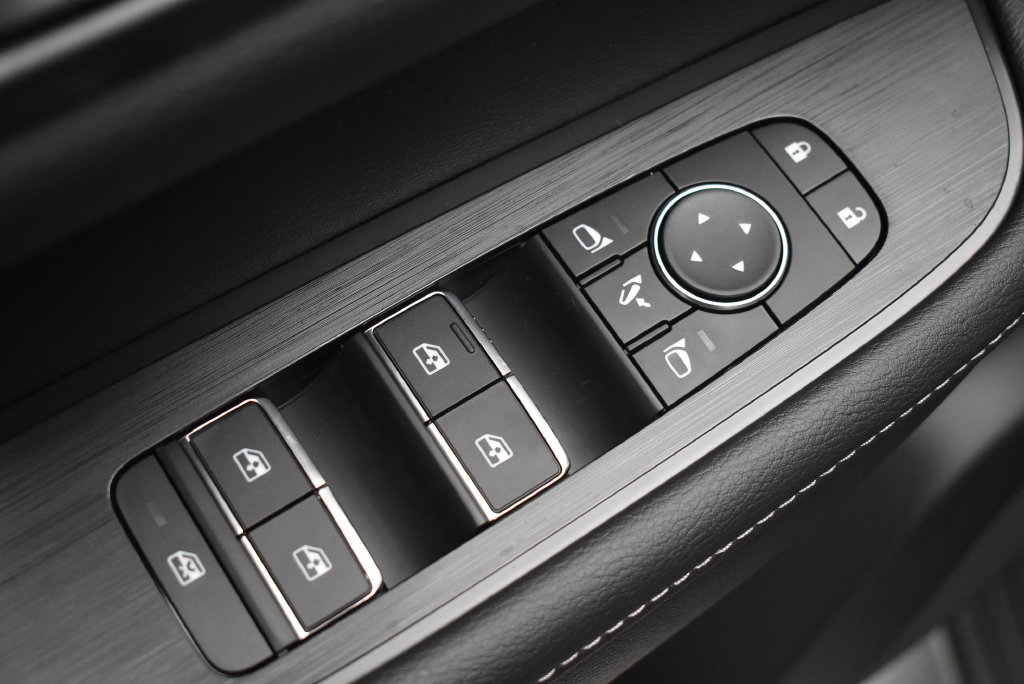 New 2026 Nissan Armada SL AWD/4WD image 10