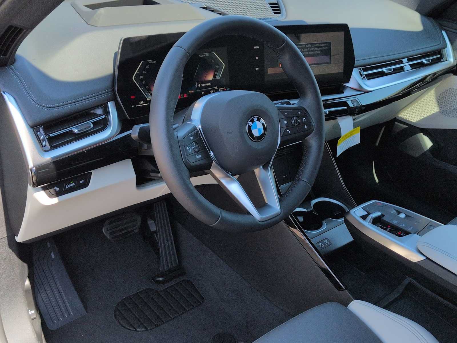 New 2026 BMW X1 xDrive28i w/ Technology Package AWD/4WD image 10