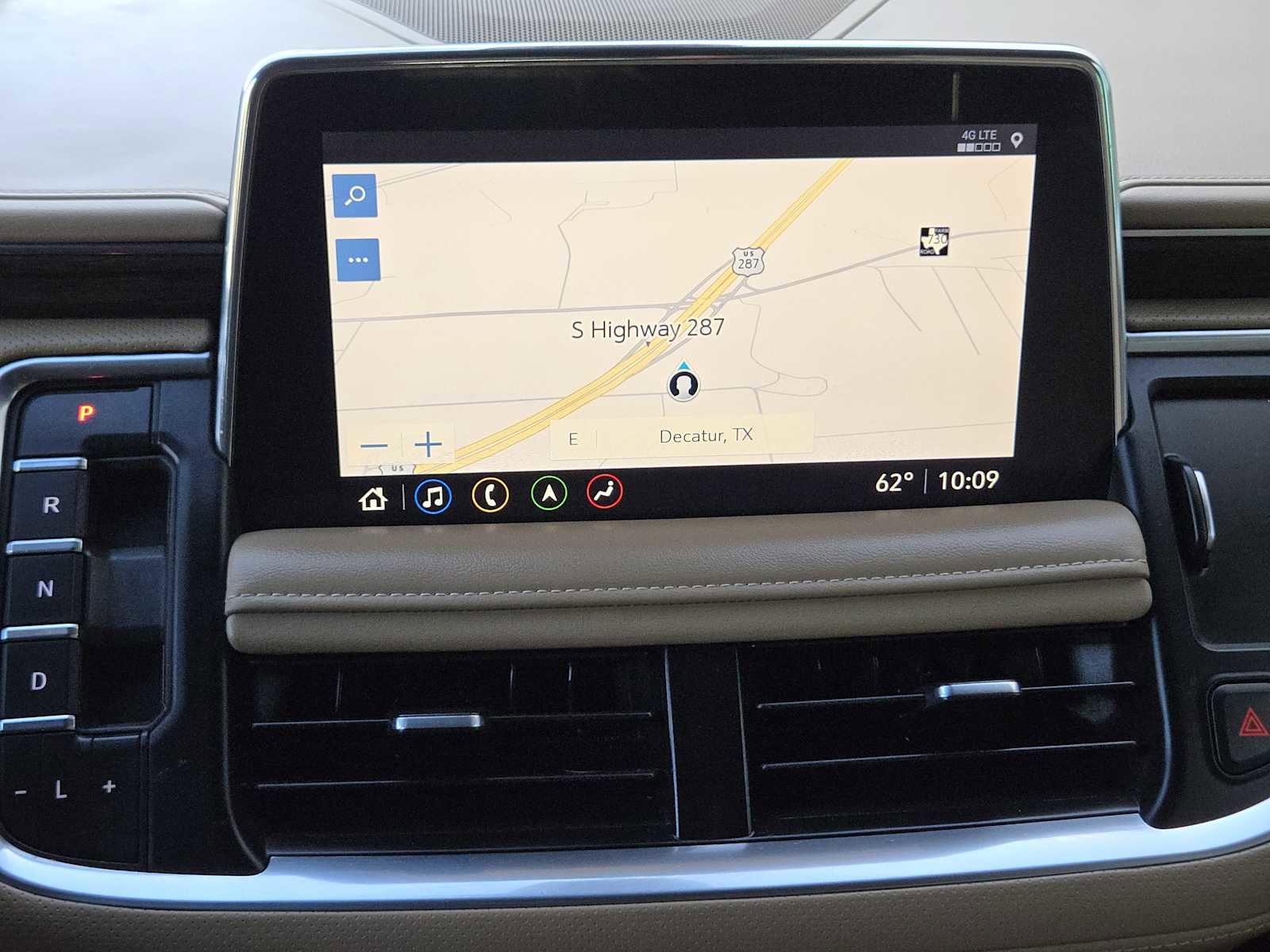 Used 2021 Chevrolet Suburban Premier image 18