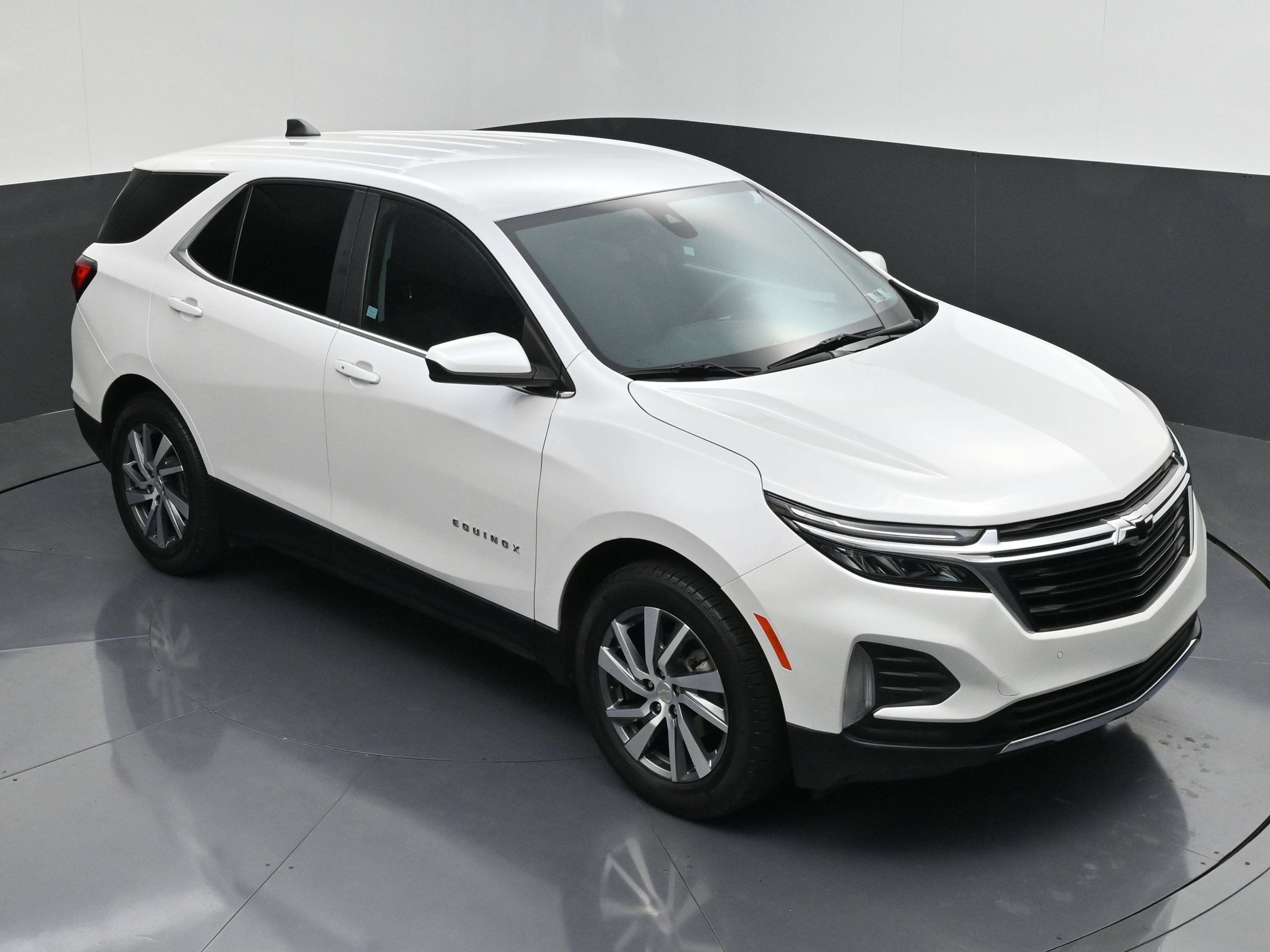 Used 2022 Chevrolet Equinox LT FWD image 44