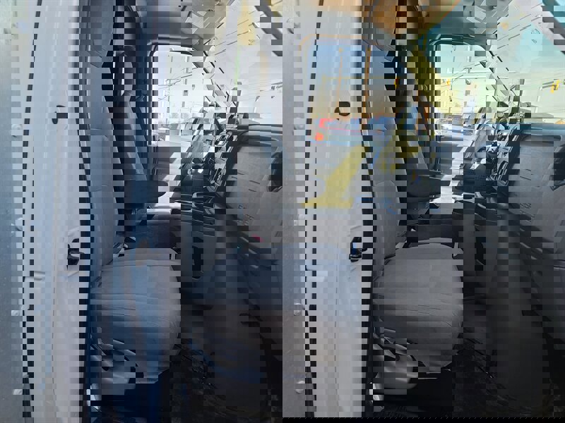 Used 2016 Ford E-450 and Econoline 450 Super Duty image 13