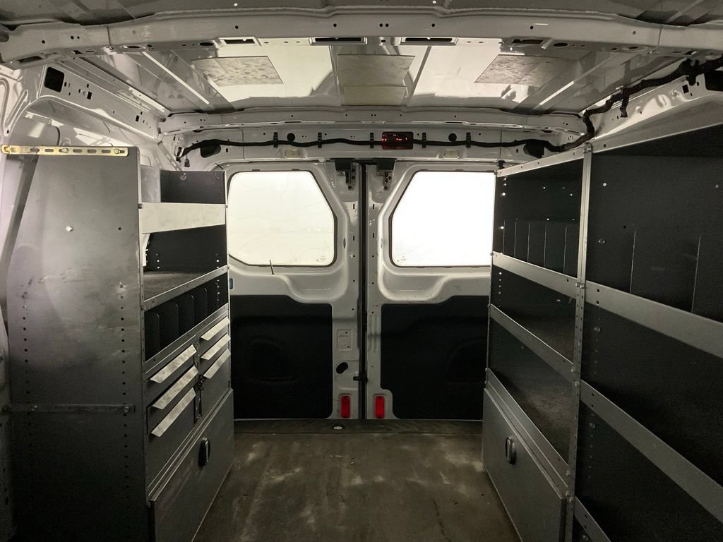 Used 2015 Ford Transit 250 130 Low Roof w/ Exterior Upgrade Package RWD image 16