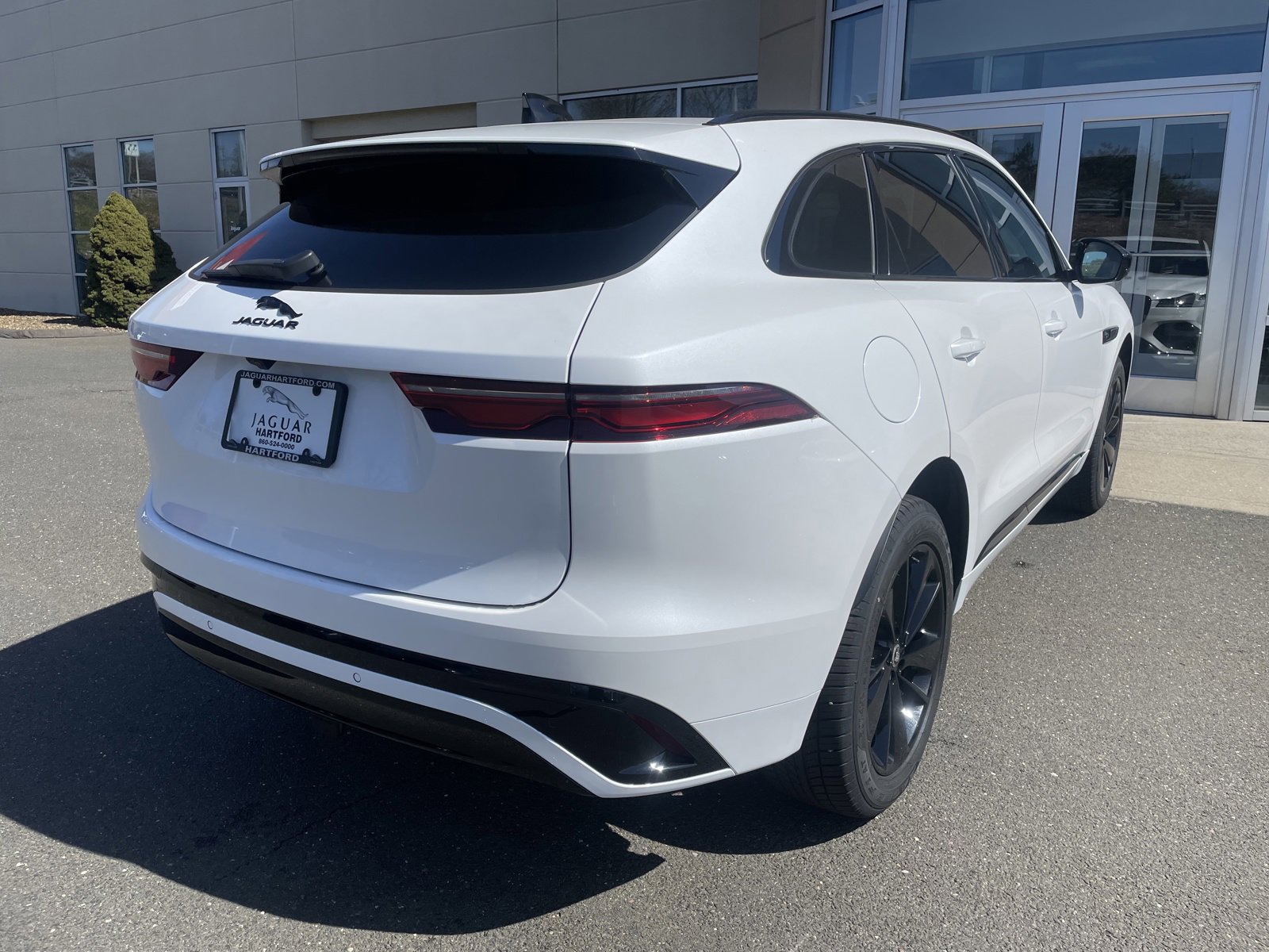 New 2025 Jaguar F-PACE R-Dynamic S image 8
