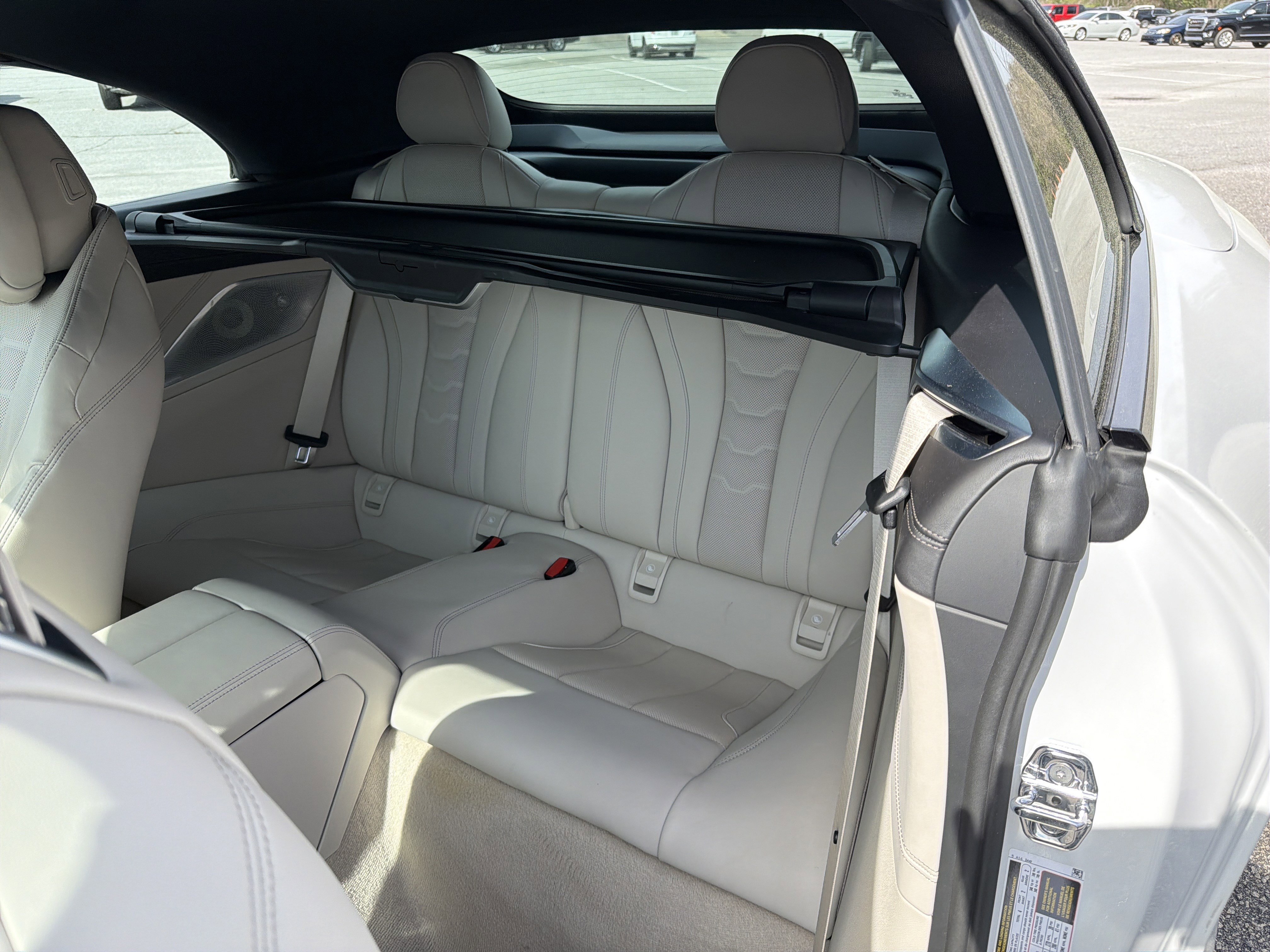 Used 2022 BMW M850i xDrive M850i xDrive Convertible w/ M Carbon Exterior Package image 22