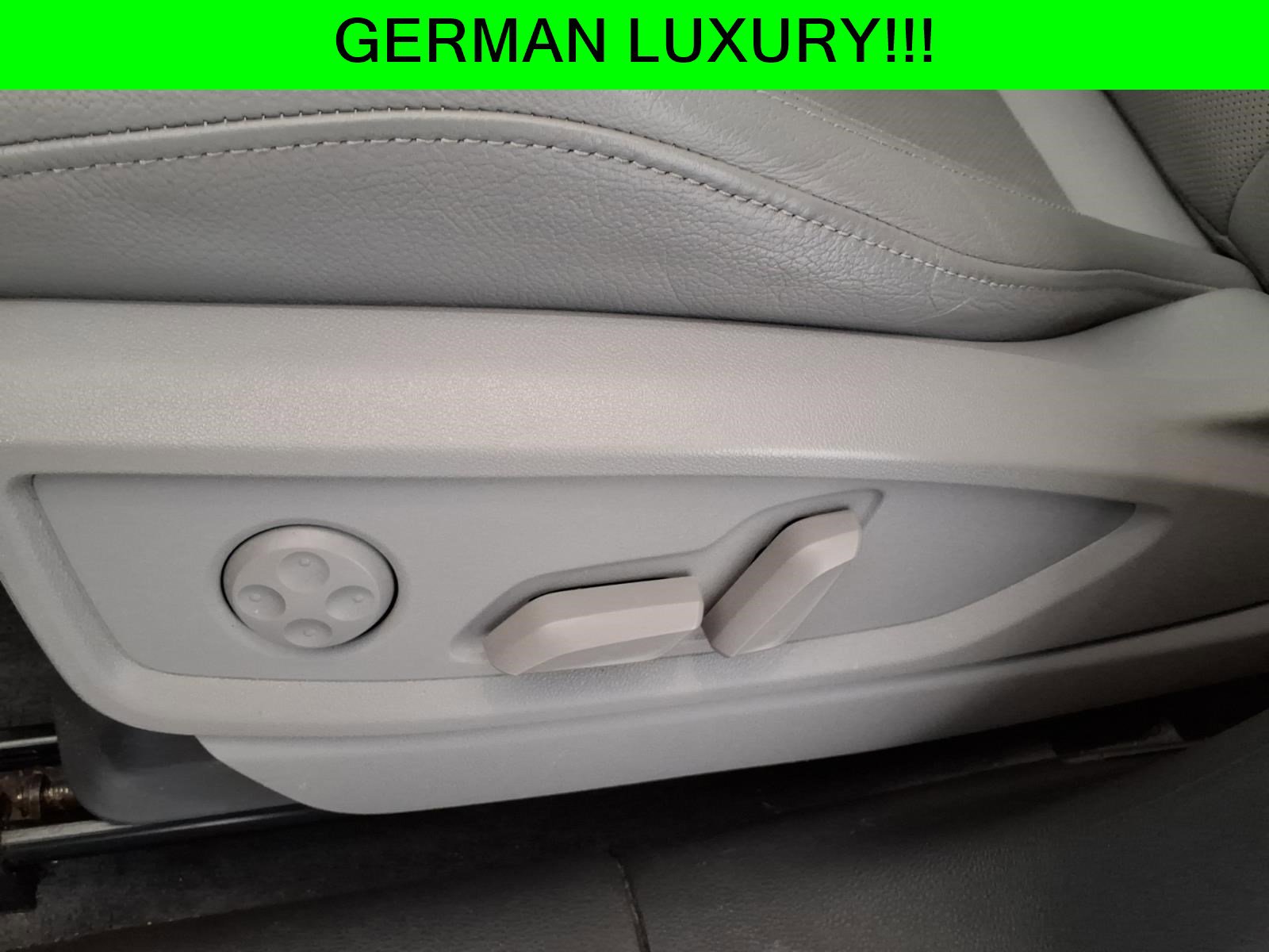 Used 2019 Audi Q5 2.0T Premium Plus w/ Premium Plus Package image 22