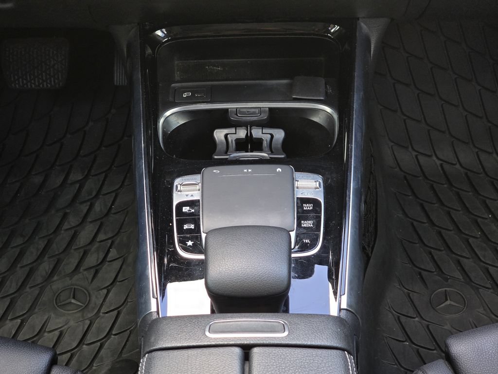 Used 2020 Mercedes-Benz GLB 250 4MATIC image 24