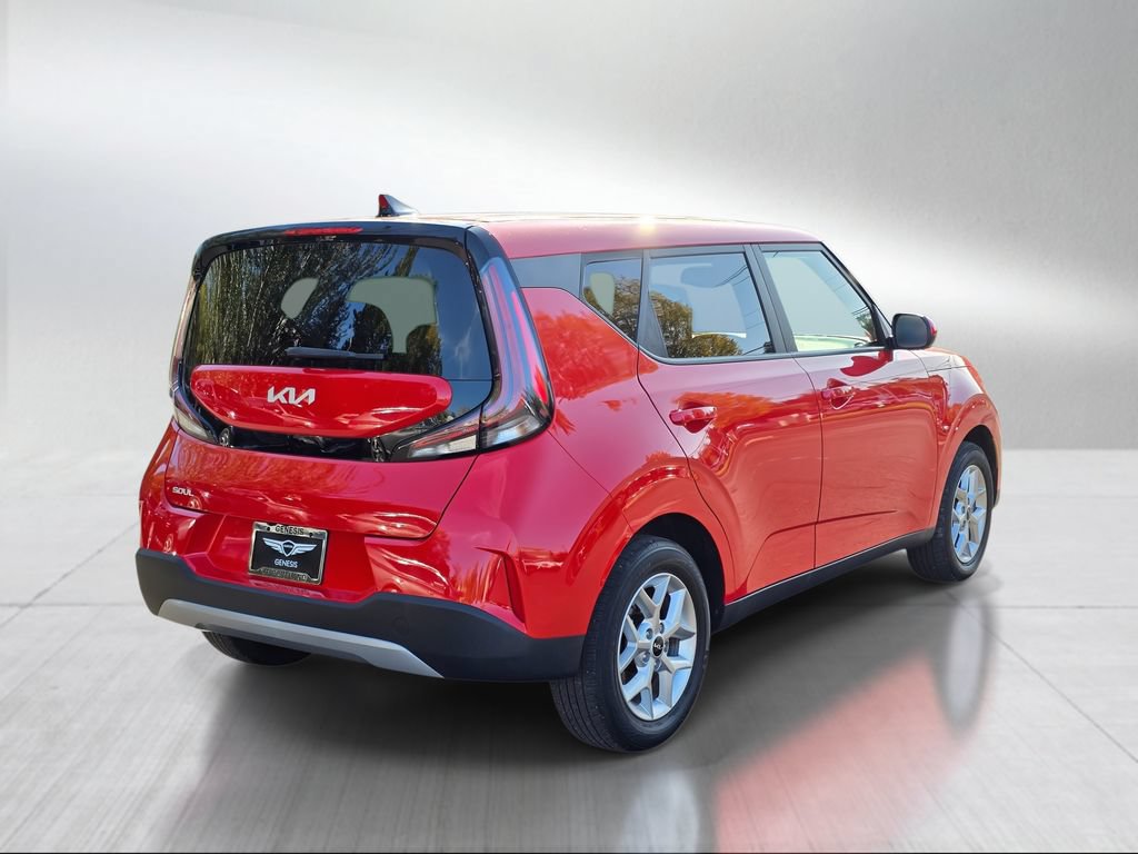 Used 2024 Kia Soul S FWD image 5