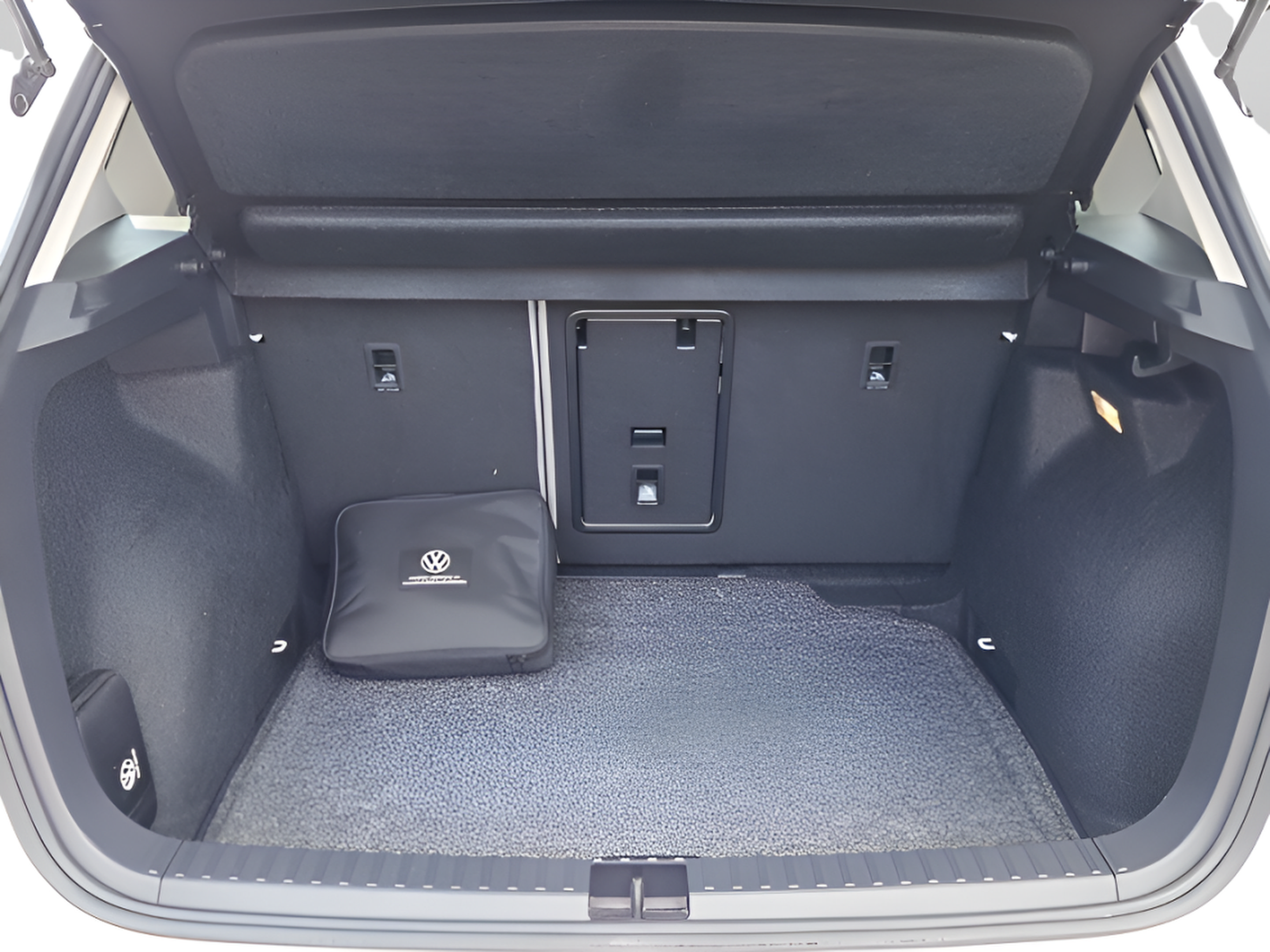 Used 2023 Volkswagen Taos SE w/ Panoramic Sunroof Package FWD image 26