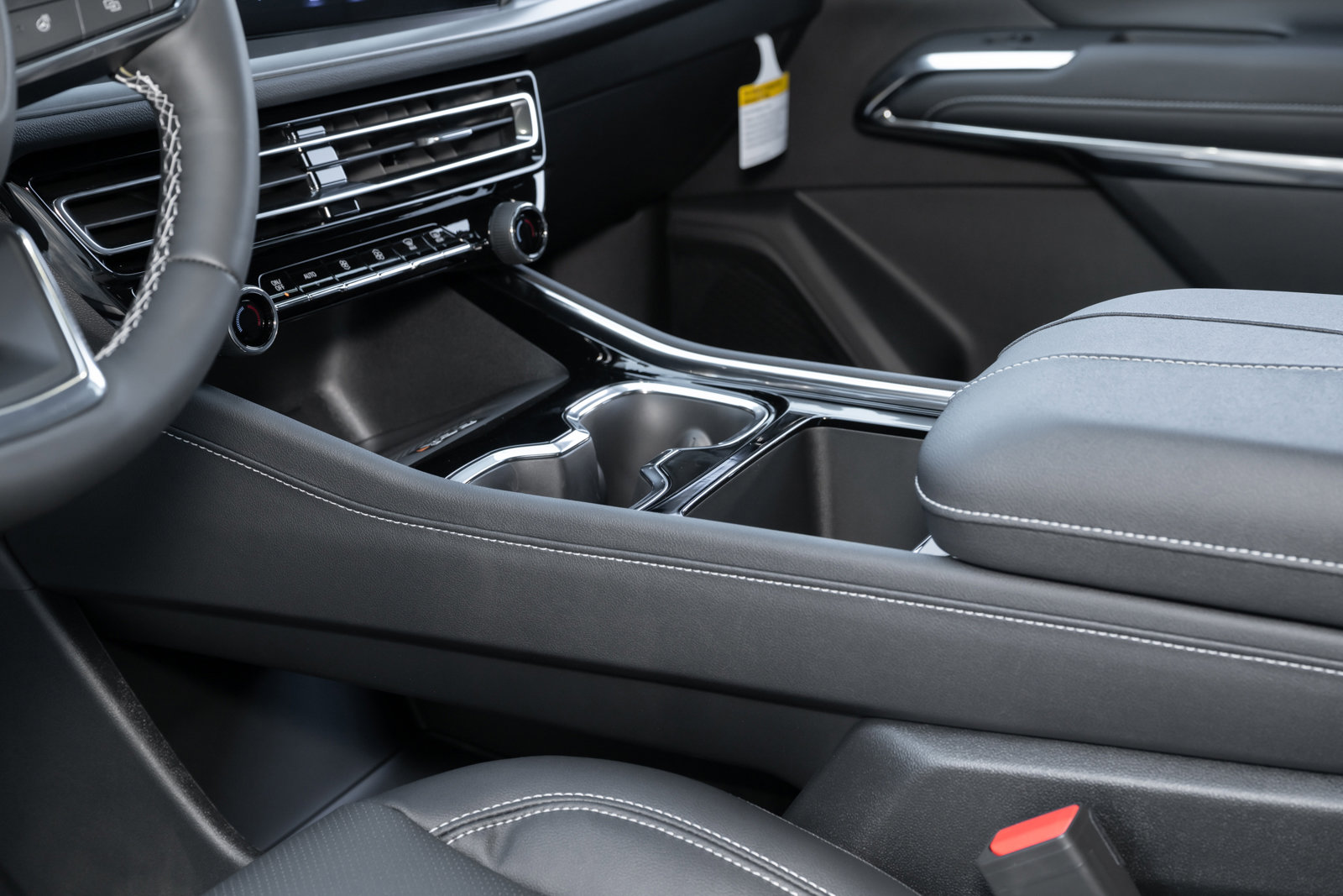 New 2026 Chevrolet Traverse LT image 32